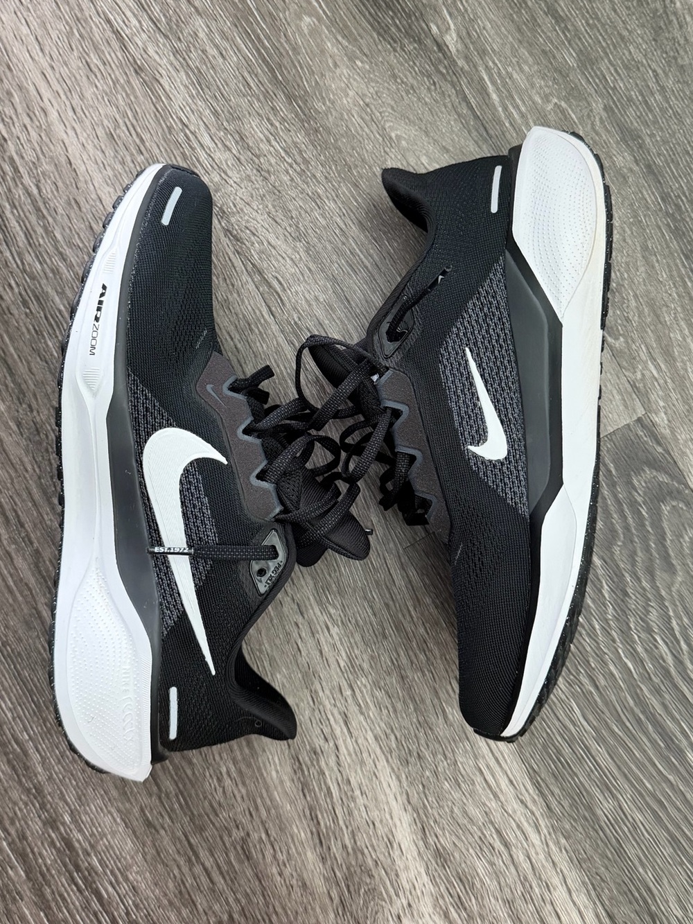 Nike Men’s Pegasus 41 Running Shoes